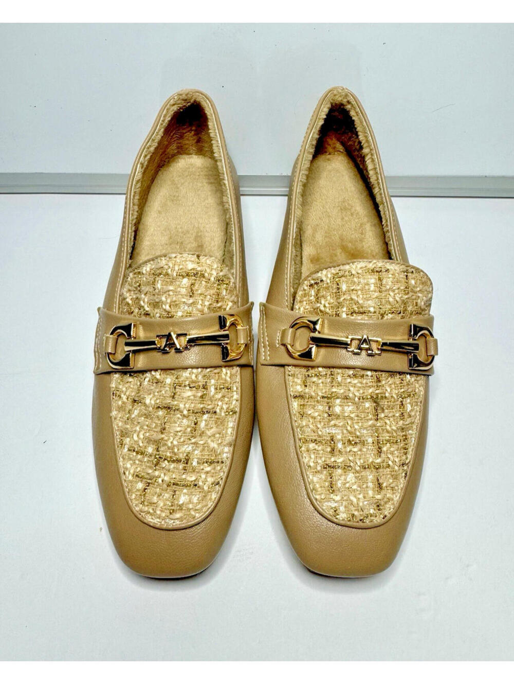 Beige Tweed Loafers Women's Size 6 Gold Horsebit Block Heel Office Preppy Classy